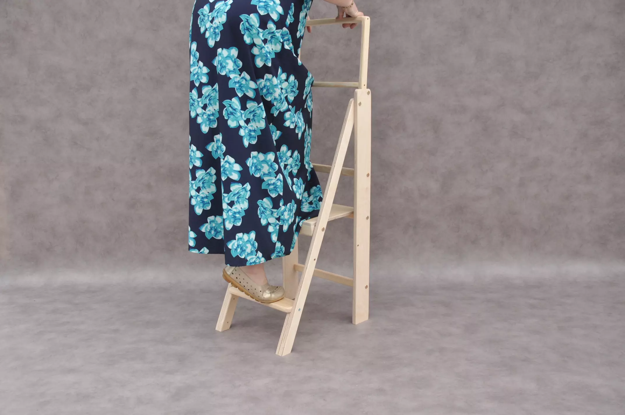 Authentic Barin Toys Slim kitchen helper step stool used by adult 95 kg or 210 lbs.