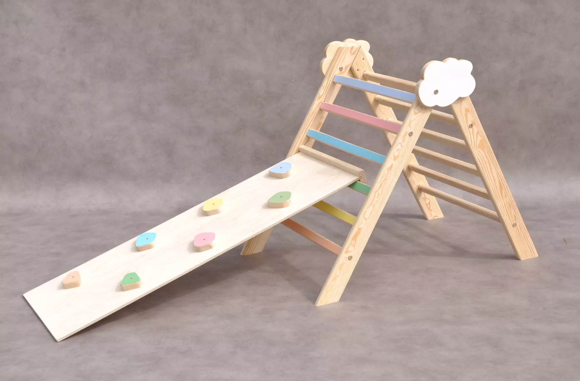 Pikler triangle Barin Toys Cloud - best Montessori kids climbing toys for 1 year olds to naturally develop child's physical abilities and imagination at early baby age.