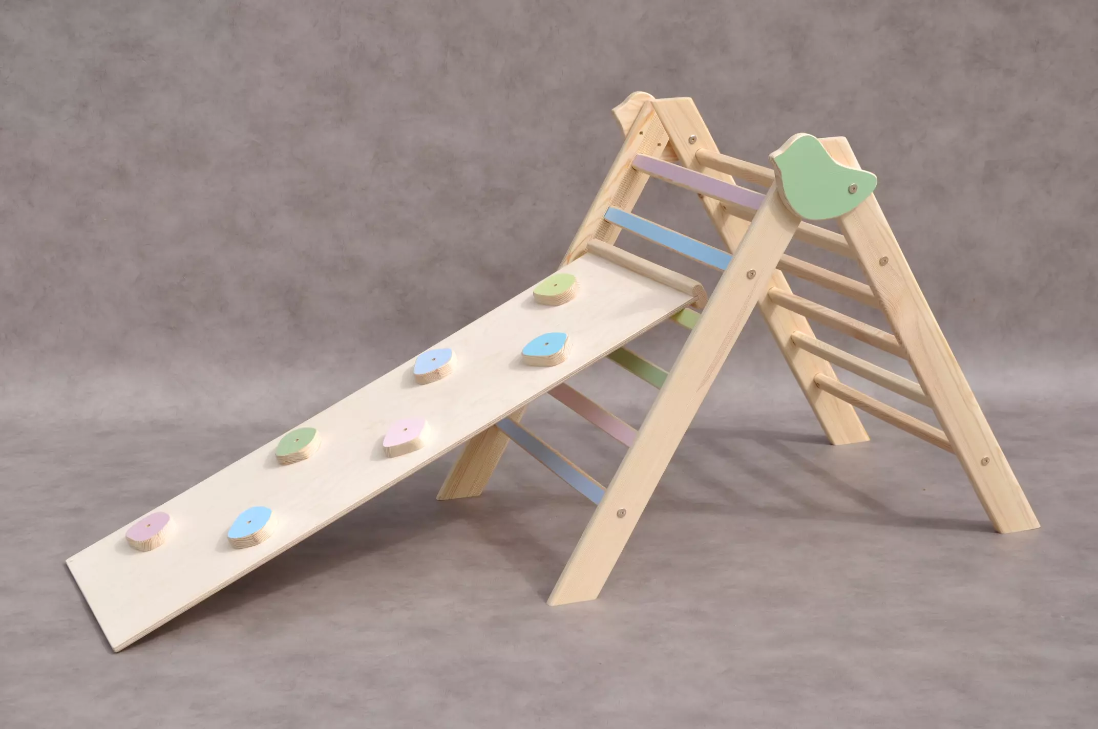 Infant climbing frame Tiny Bird by Barin Toys recommended for Montessori approach followers and nursery educators for organizing indoor activity for toddlers and babies.